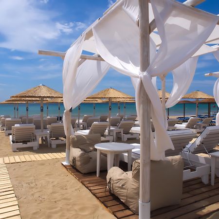 Amaryllis Beach Hotel Chrisi Akti  Esterno foto