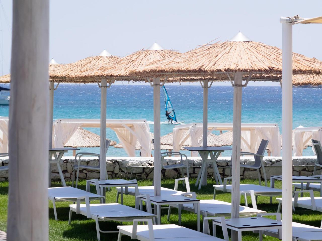 Amaryllis Beach Hotel Chrisi Akti  Esterno foto